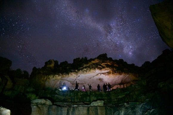 connecting with others through stargazing at bliss & stars